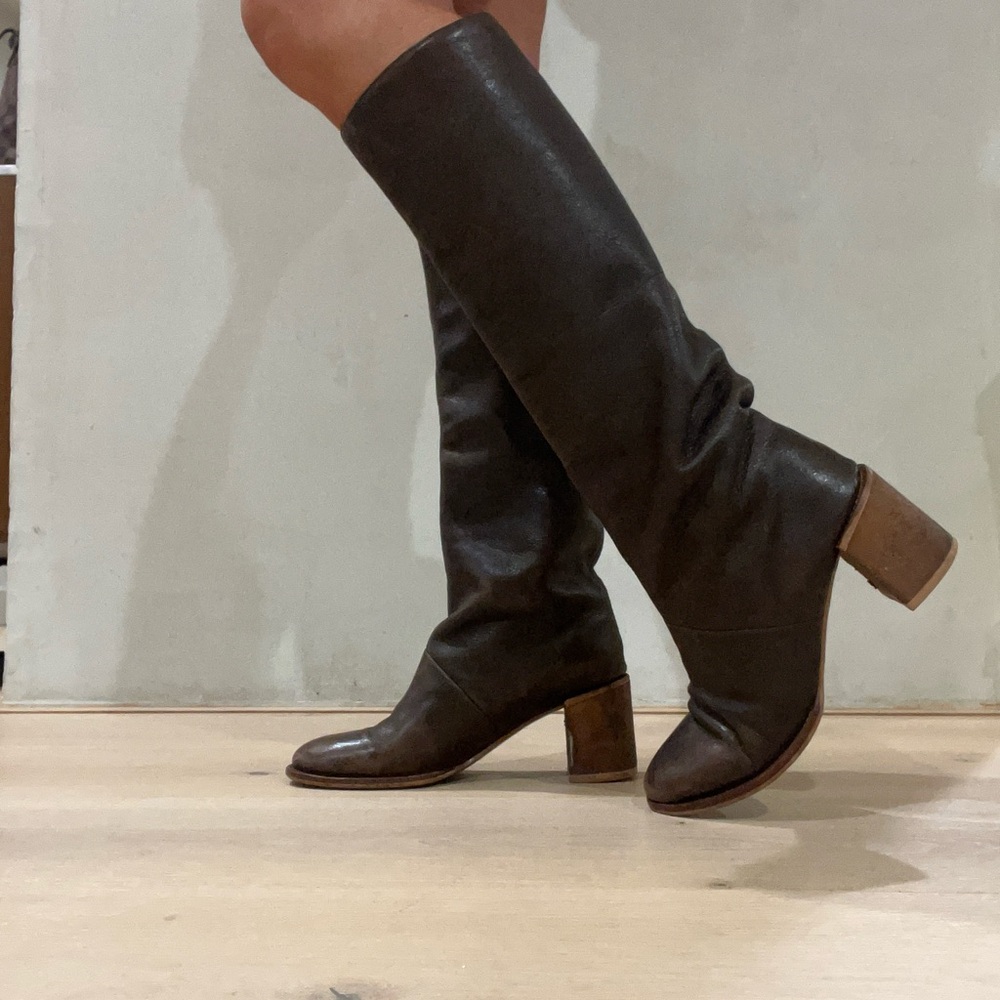 See By Chloe • brown leather knee high boots size 39
